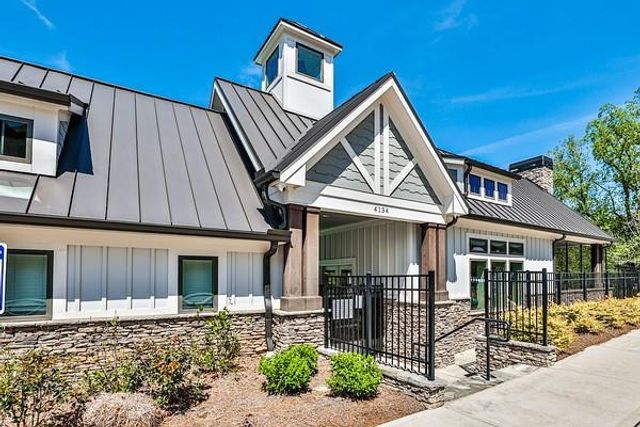 4274 Sand Pine Alley, Doraville, GA 30360