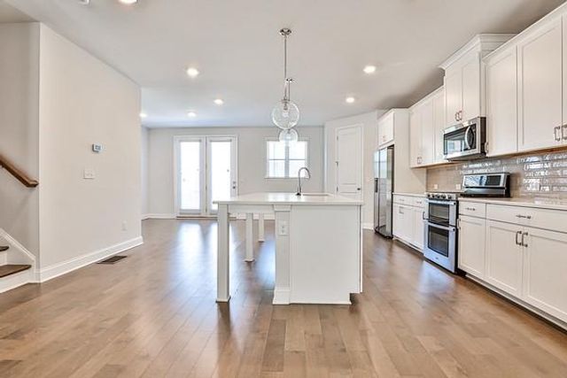4274 Sand Pine Alley, Doraville, GA 30360