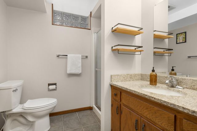 3 Oakview Court, Birchwood Village, MN 55110