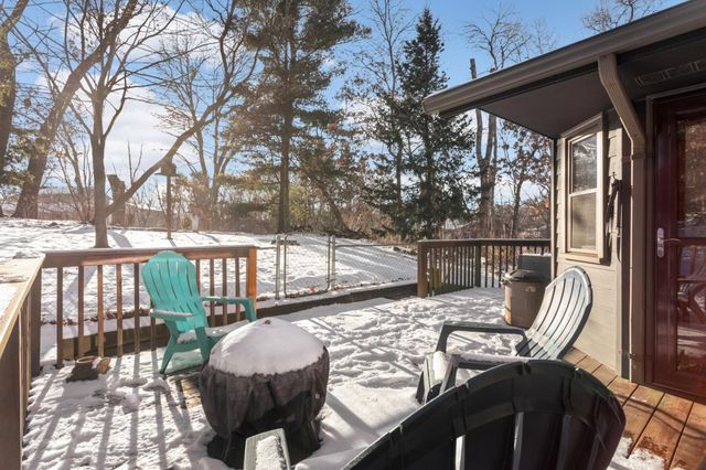 3 Oakview Court, Birchwood Village, MN 55110