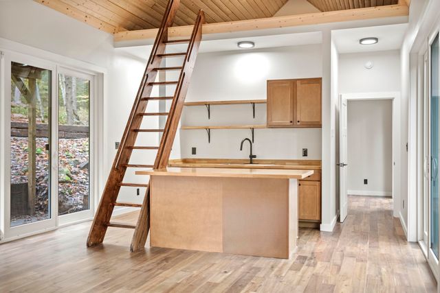 507 Cave Holw Road, Campton, KY 41301