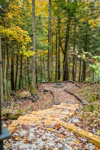 507 Cave Holw Road, Campton, KY 41301