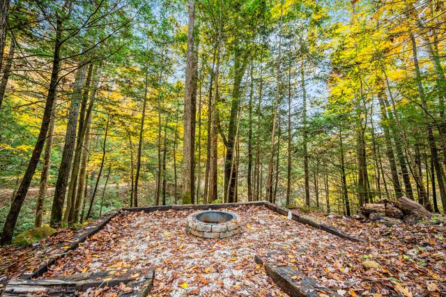 507 Cave Holw Road, Campton, KY 41301