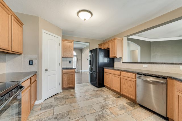 103 Springfield Lane, Red Oak, TX 75165