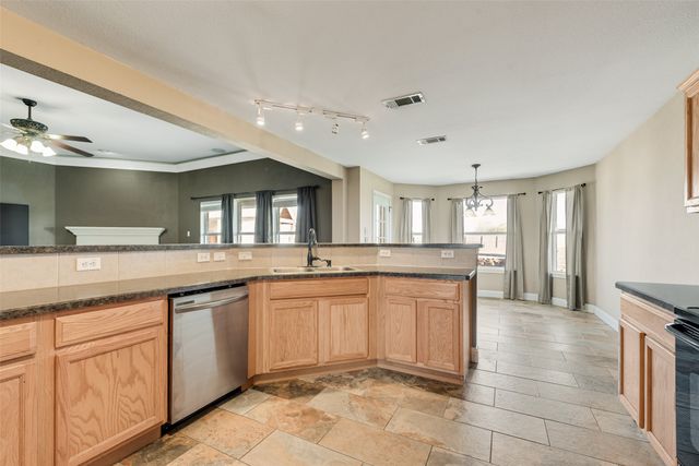 103 Springfield Lane, Red Oak, TX 75165