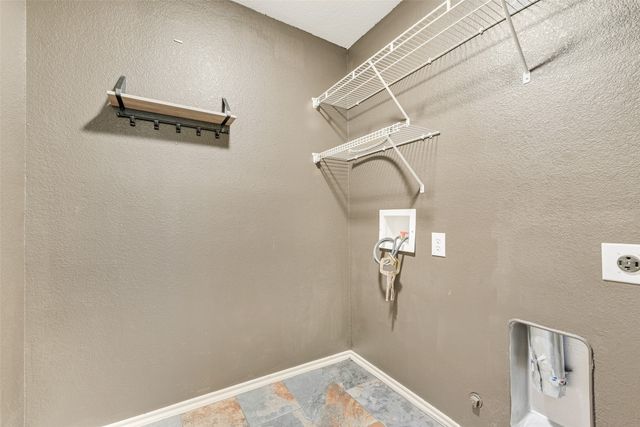 103 Springfield Lane, Red Oak, TX 75165