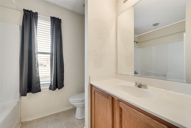 103 Springfield Lane, Red Oak, TX 75165