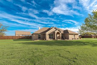 103 Springfield Lane, Red Oak, TX 75165