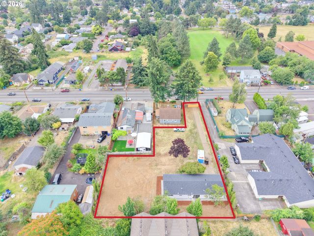 7563 Se FLAVEL St, Portland, OR 97206