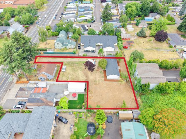 7563 Se FLAVEL St, Portland, OR 97206