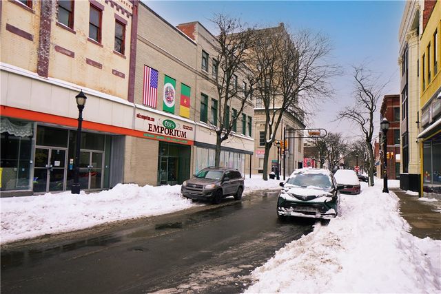 881 5th Ave, New Kensington, PA 15068