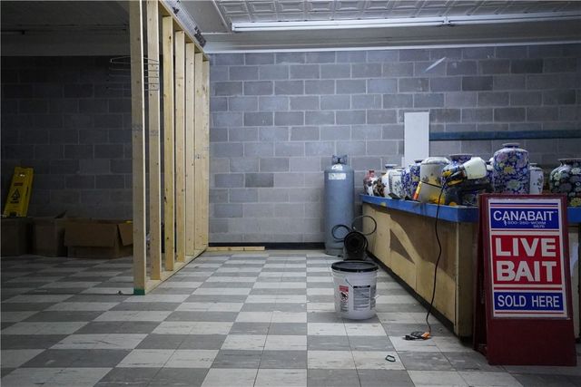 881 5th Ave, New Kensington, PA 15068