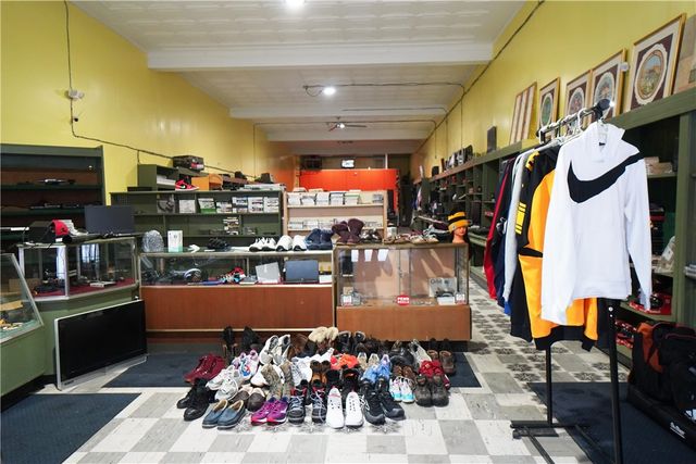 881 5th Ave, New Kensington, PA 15068