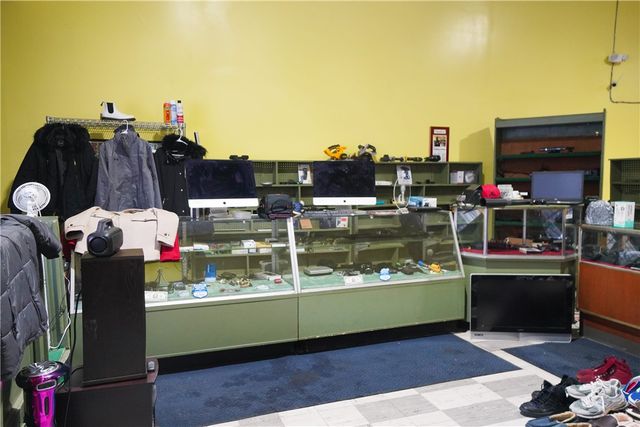 881 5th Ave, New Kensington, PA 15068