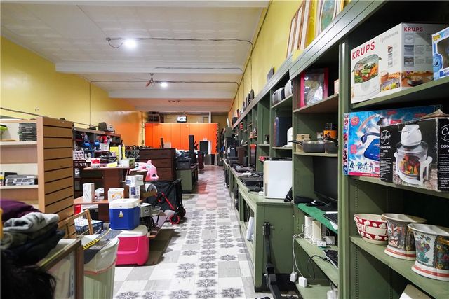 881 5th Ave, New Kensington, PA 15068