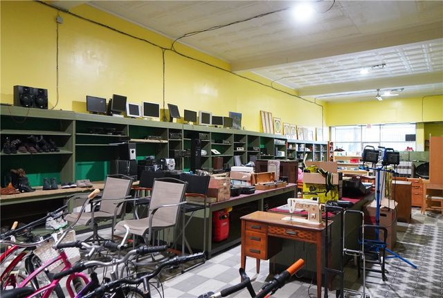 881 5th Ave, New Kensington, PA 15068