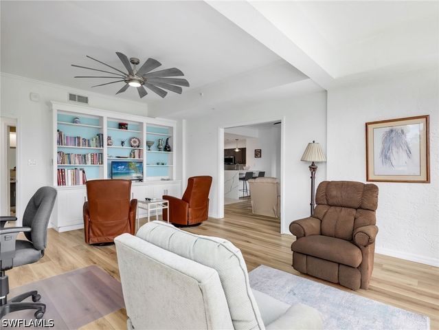 201 Arbor Lake DR 2-501, Naples, FL 34110