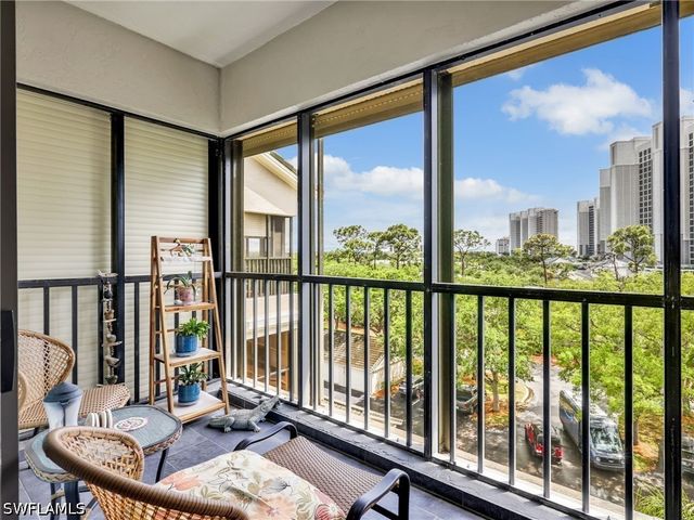 201 Arbor Lake DR 2-501, Naples, FL 34110
