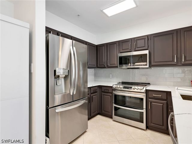 201 Arbor Lake DR 2-501, Naples, FL 34110