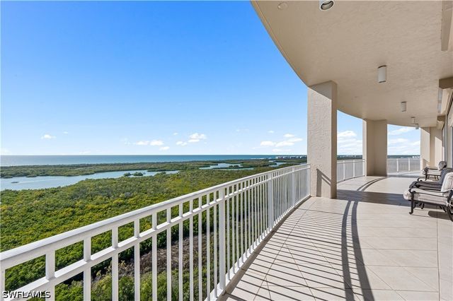 201 Arbor Lake DR 2-501, Naples, FL 34110