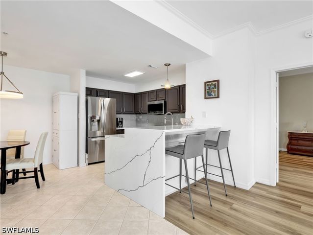 201 Arbor Lake DR 2-501, Naples, FL 34110