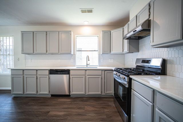6426 Cape Forward Drive, Houston, TX 77083