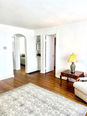 2592 E 27th Street, Granite City, IL 62040