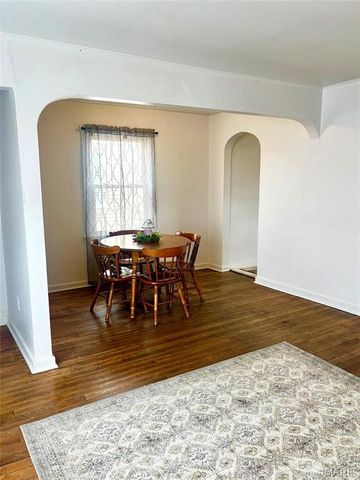 2592 E 27th Street, Granite City, IL 62040