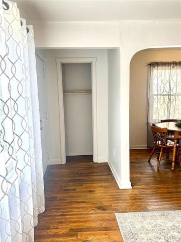 2592 E 27th Street, Granite City, IL 62040