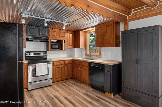 5487 Cedar Lane, Brooksville, FL 34601