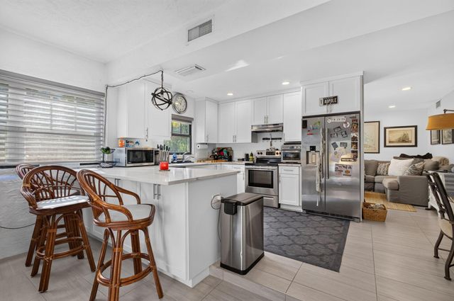 423 49TH Street 1, West Palm Beach, FL 33407