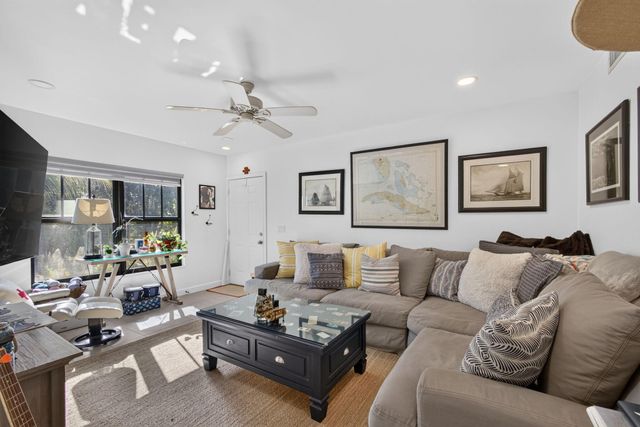 423 49TH Street 1, West Palm Beach, FL 33407