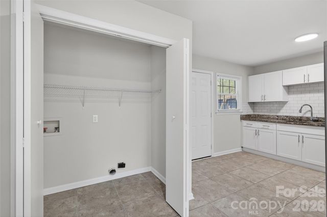 5143 Delivau Drive, Charlotte, NC 28215