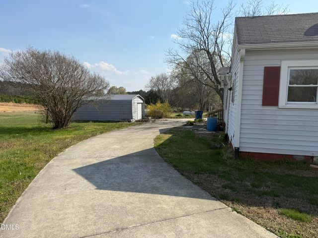 3549 N Nc 49 Highway, Burlington, NC 27217