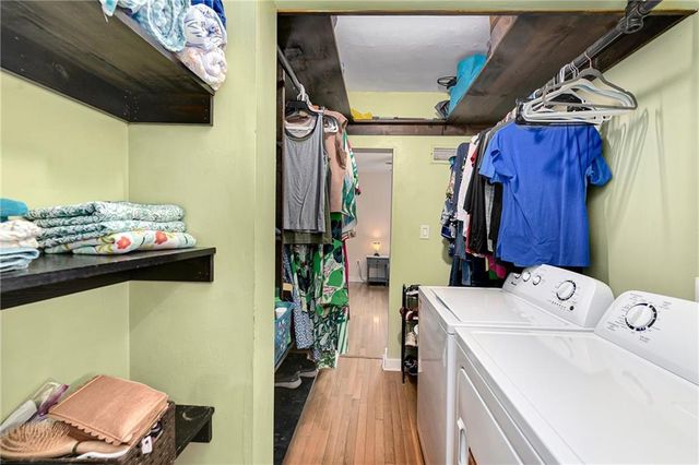415 NE Moreland Drive, Oakwood Park, MO 64118