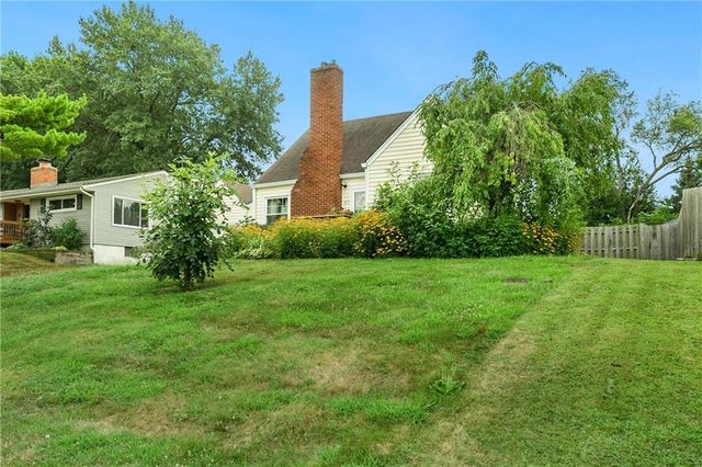 415 NE Moreland Drive, Oakwood Park, MO 64118