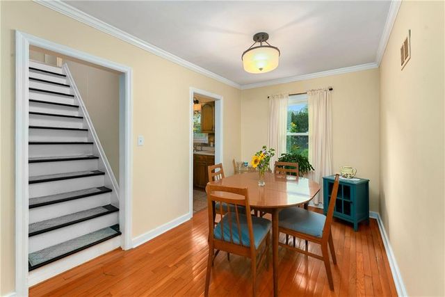 415 NE Moreland Drive, Oakwood Park, MO 64118