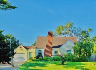 415 NE Moreland Drive, Oakwood Park, MO 64118