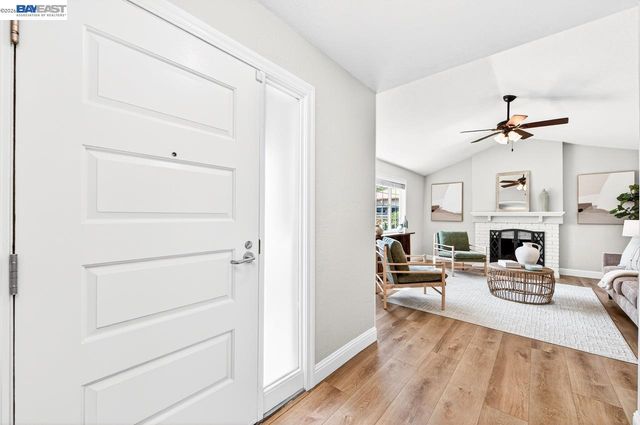 1184 Crystal Cir, Livermore, CA 94550