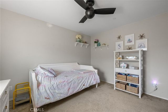 4975 Oak Moss, Fontana, CA 92336