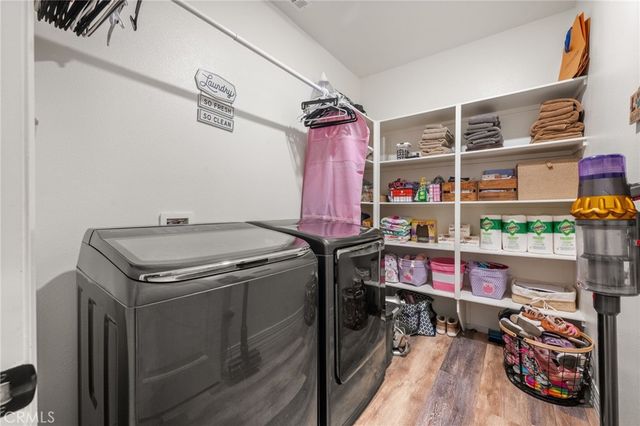 4975 Oak Moss, Fontana, CA 92336