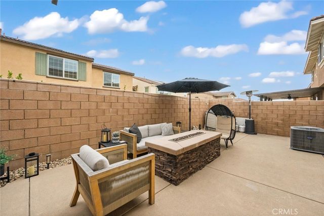 4975 Oak Moss, Fontana, CA 92336