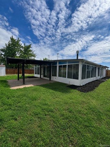 8701 McElwain Boulevard, Denver, CO 80229