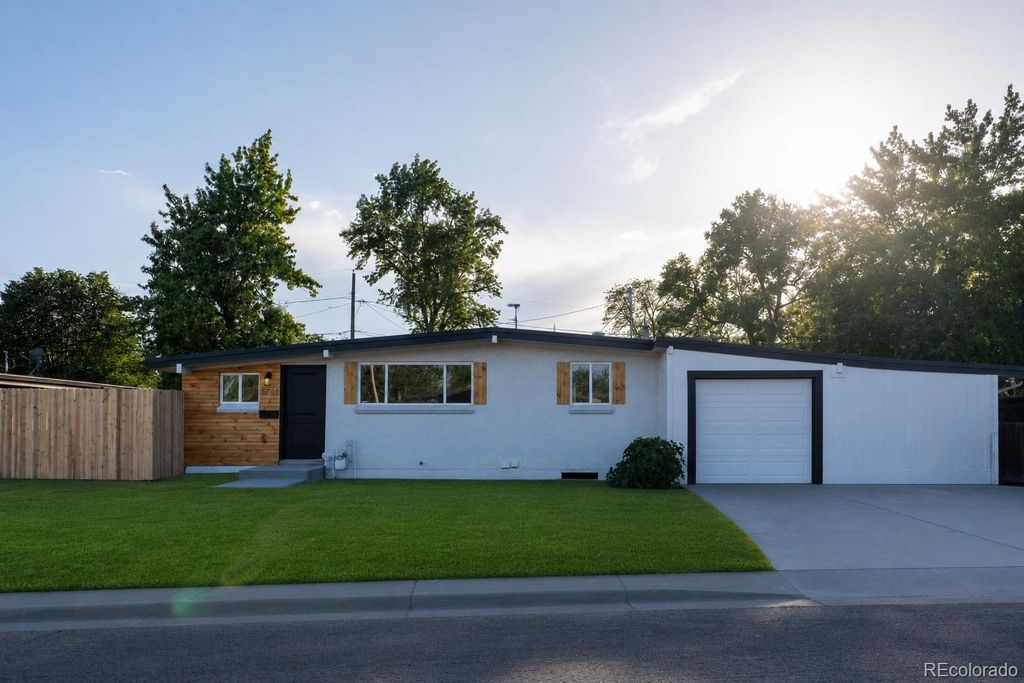 8701 McElwain Boulevard, Denver, CO 80229