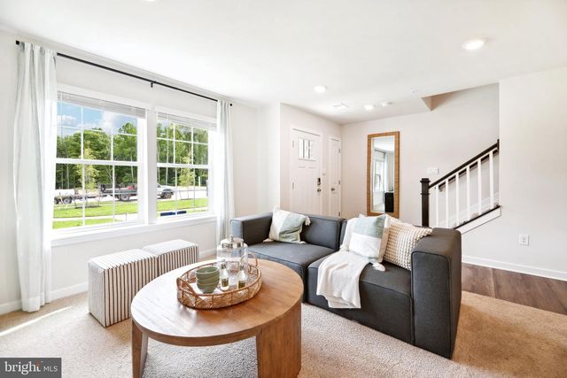 1560 BEANSTALK DR, Frederick, MD 21703