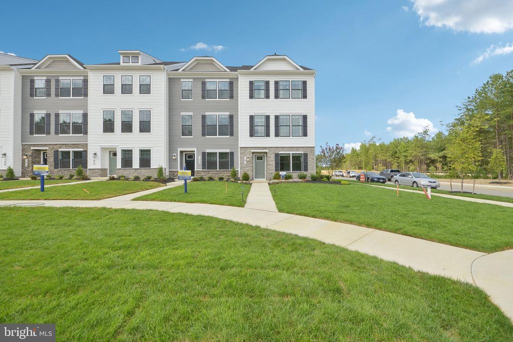 1560 BEANSTALK DR, Frederick, MD 21703