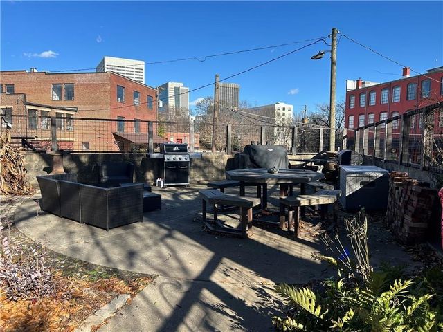 172 Haynes Street SW 102, Atlanta, GA 30313