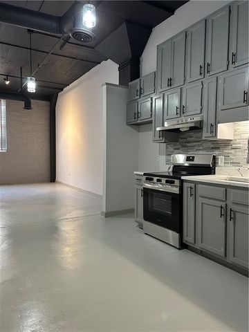 172 Haynes Street SW 102, Atlanta, GA 30313