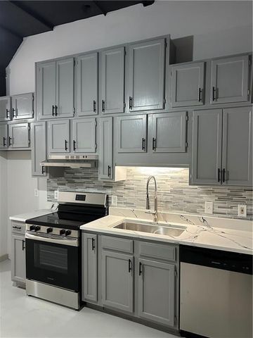 172 Haynes Street SW 102, Atlanta, GA 30313