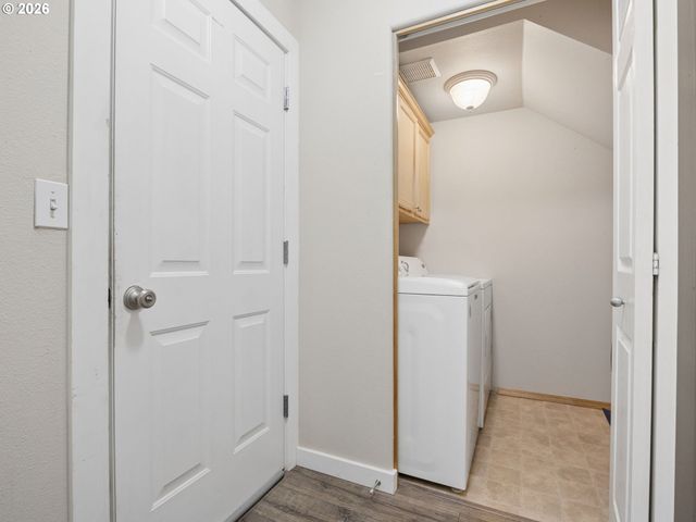 644 Se MYRTLEWOOD Pl, Gresham, OR 97080